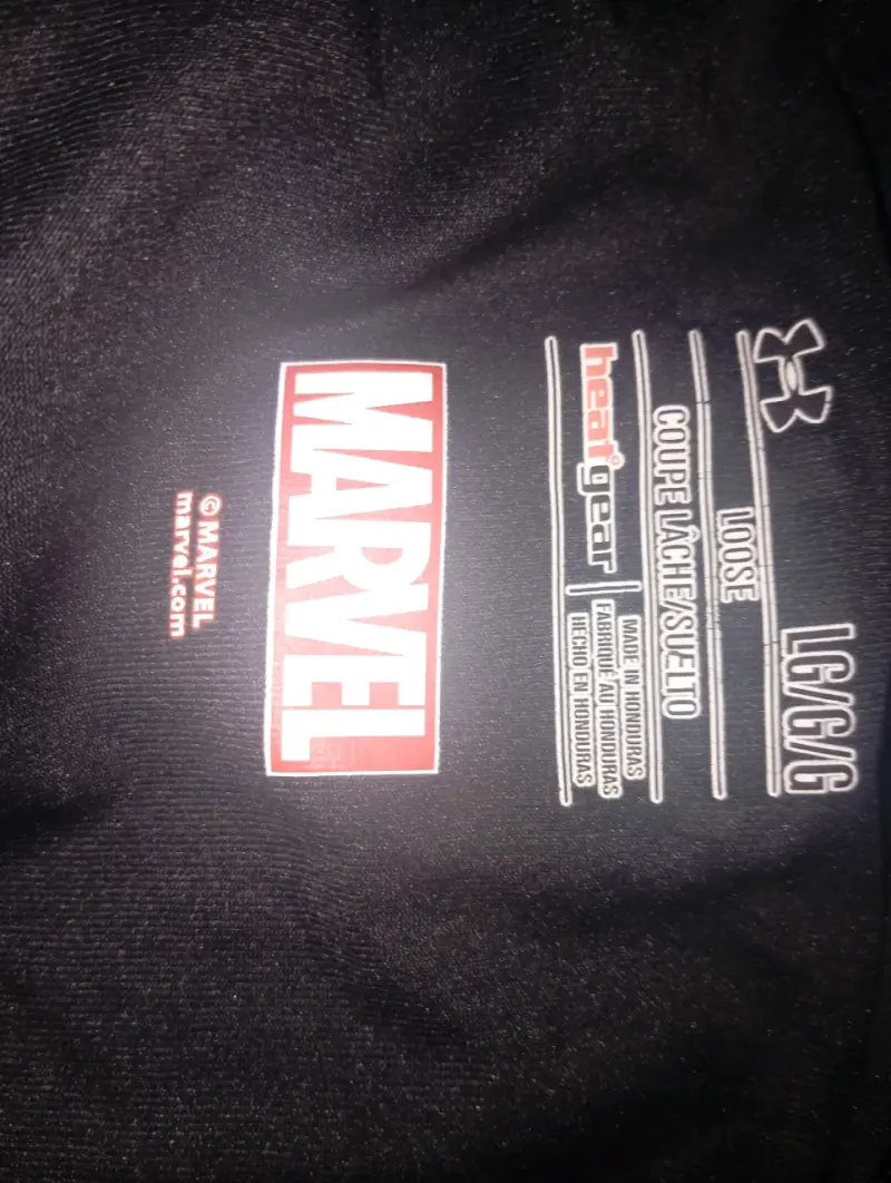 Polera negra The Punisher UnderArmour - 4