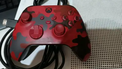 Consola Xbox One con control - miniatura 2