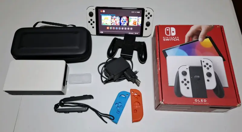 Nintendo Switch OLED desbloquada - 1