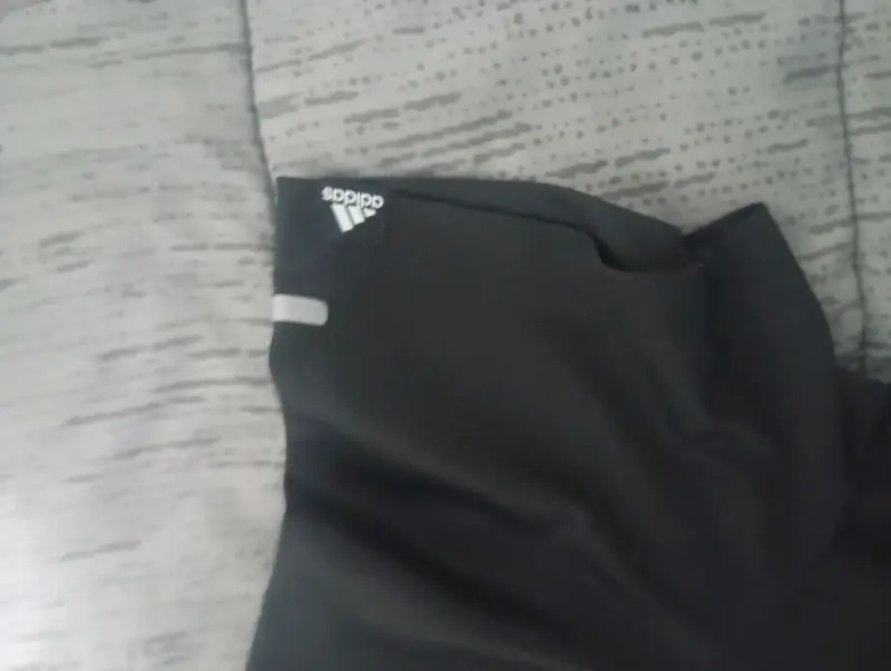 Polera Adidas Running negra - 3