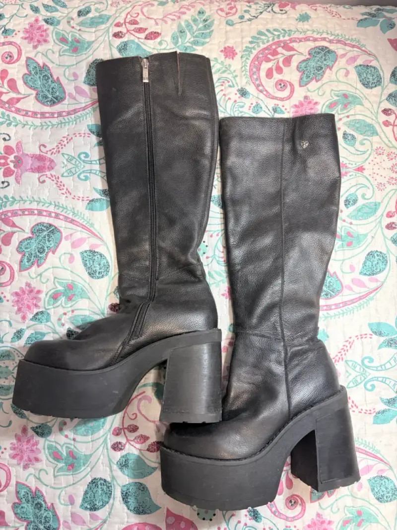 Botas negras plataforma alta