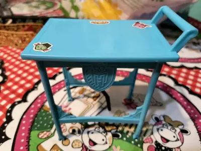 Mesa de juguete azul bandeja de accesorios - miniatura 1