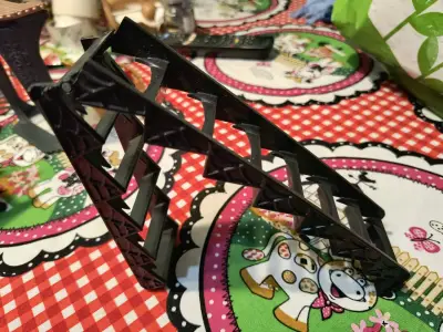 Soporte plástico para escaleras - miniatura 1