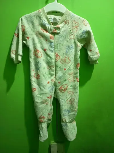Pijama de bebé con estampado - miniatura 1