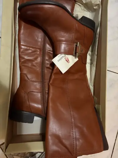 Botas de cuero marrón - miniatura 2