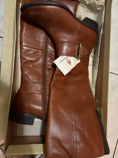 Botas de cuero marrón - miniatura 3