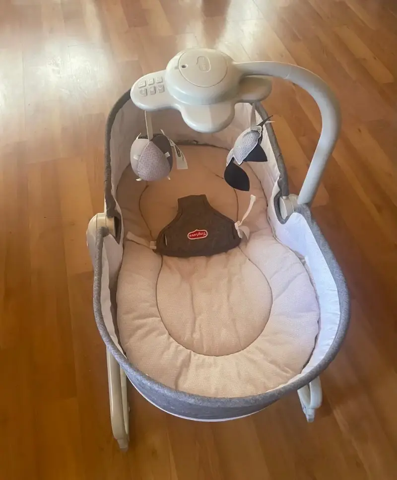 Silla mecedora para bebé Tiny Love - 1