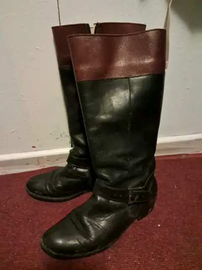 Botas de cuero negro y marrón - miniatura 2