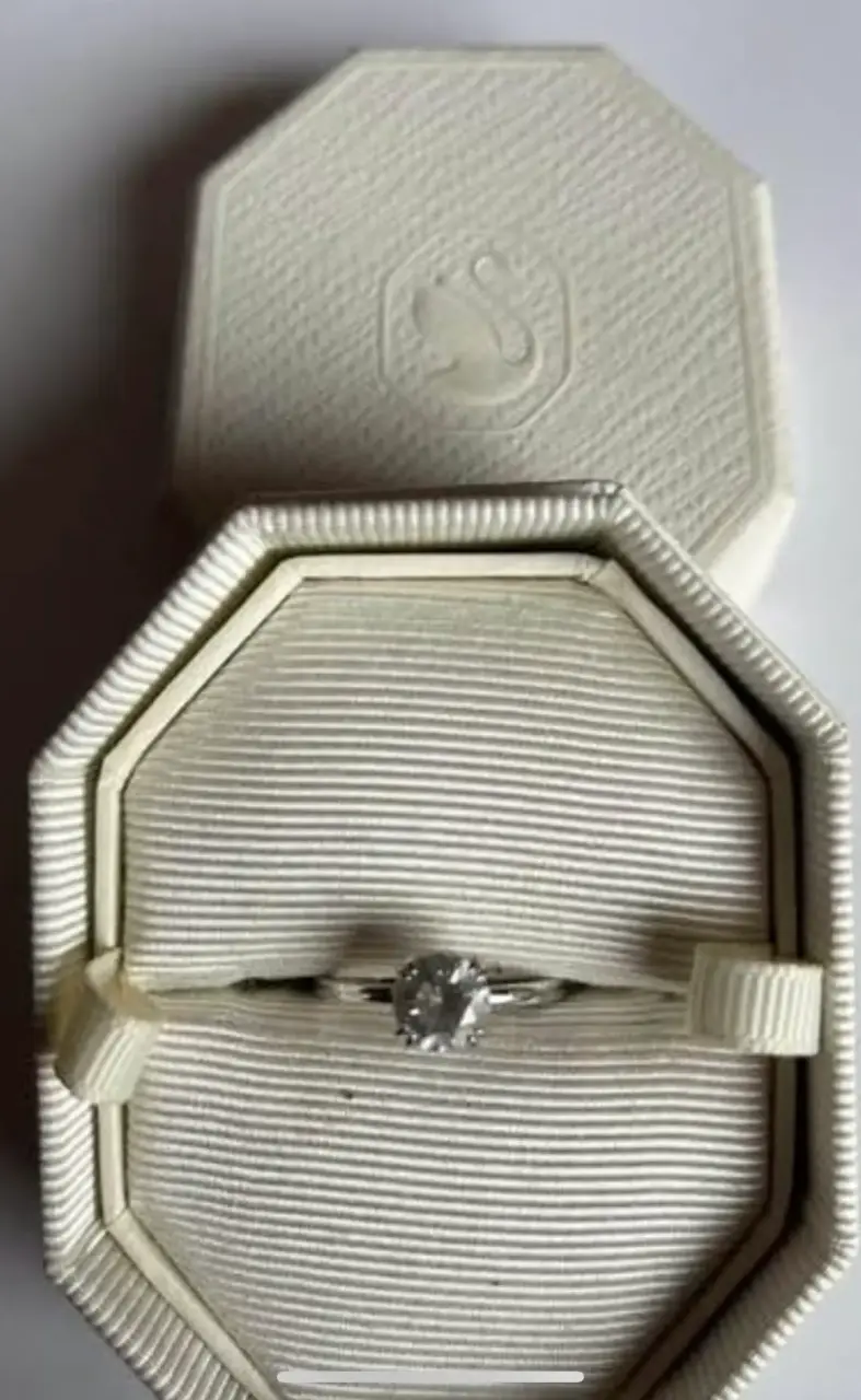 Anillo de compromiso brillante - 2