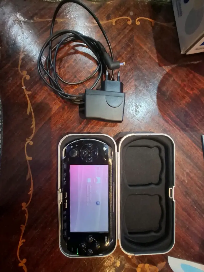 PSP 1001 fat - 2