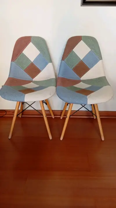 Sillas tapizadas estilo patchwork - miniatura 1