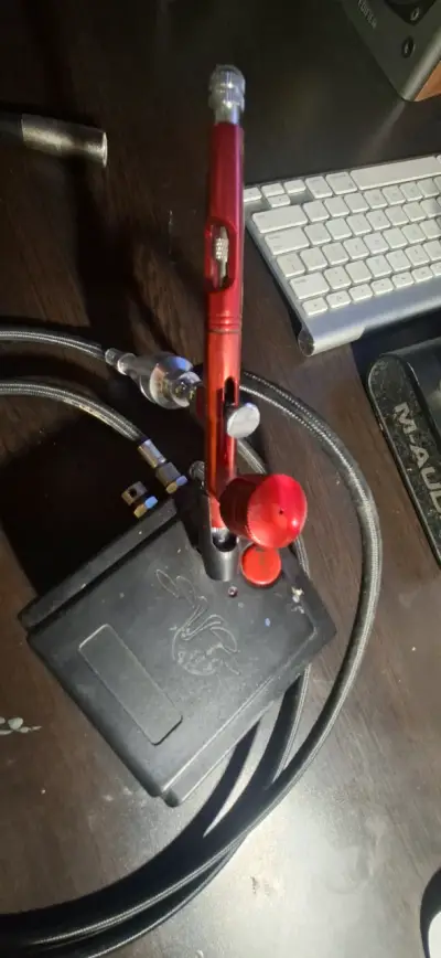 Aerógrafo rojo con compresor - miniatura 4