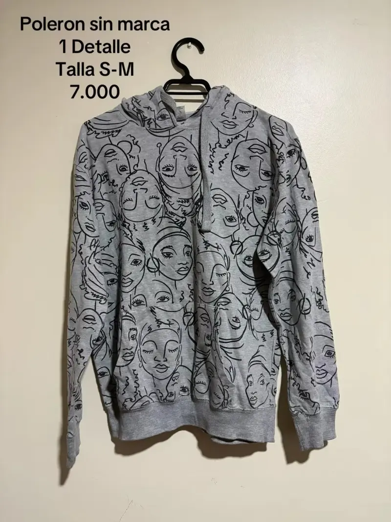 Polerón gris con estampado