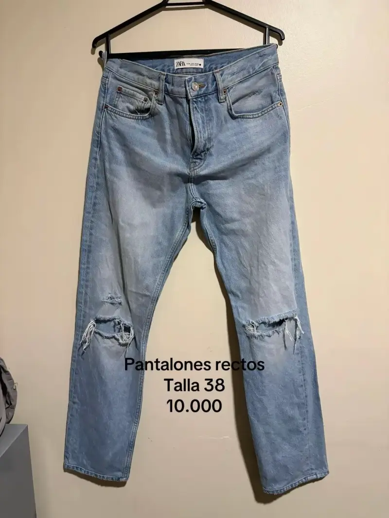 Jeans rectos azul claro