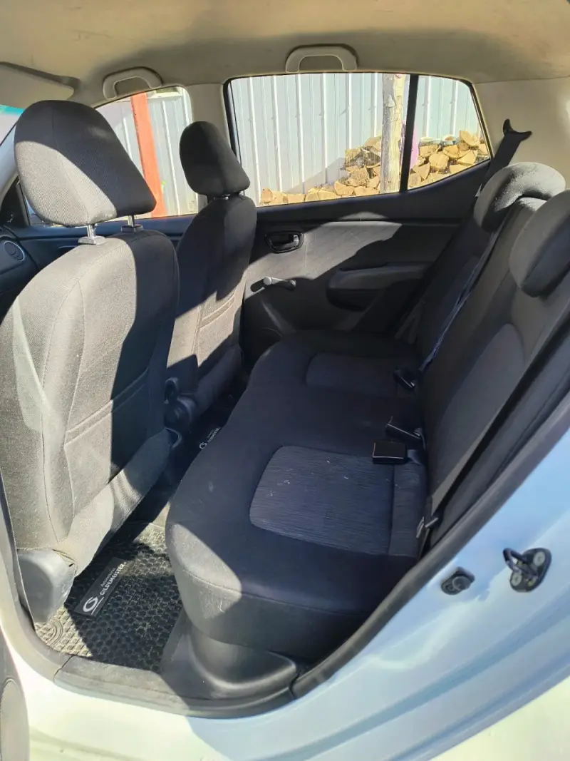 Hyundai i10 hatchback blanco - 6
