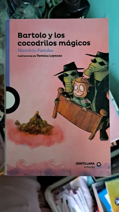 Libro 'Un monstruo en el armario' y otro más - miniatura 4