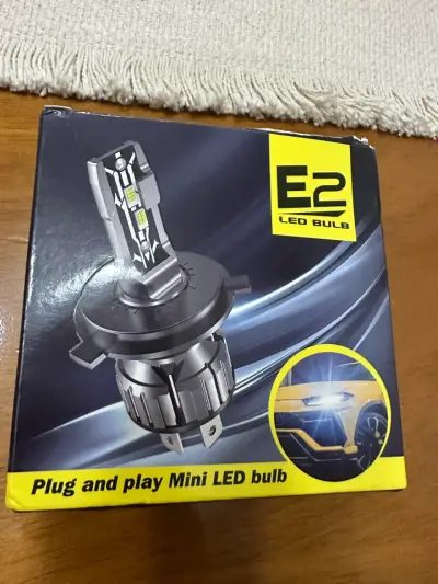 Bombilla LED E2 v2 para auto H4 - miniatura 1