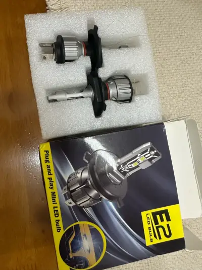 Bombilla LED E2 v2 para auto H4 - miniatura 4