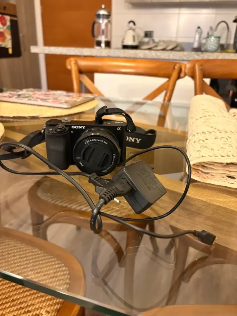 Cámara Sony α6000 con lente - 5