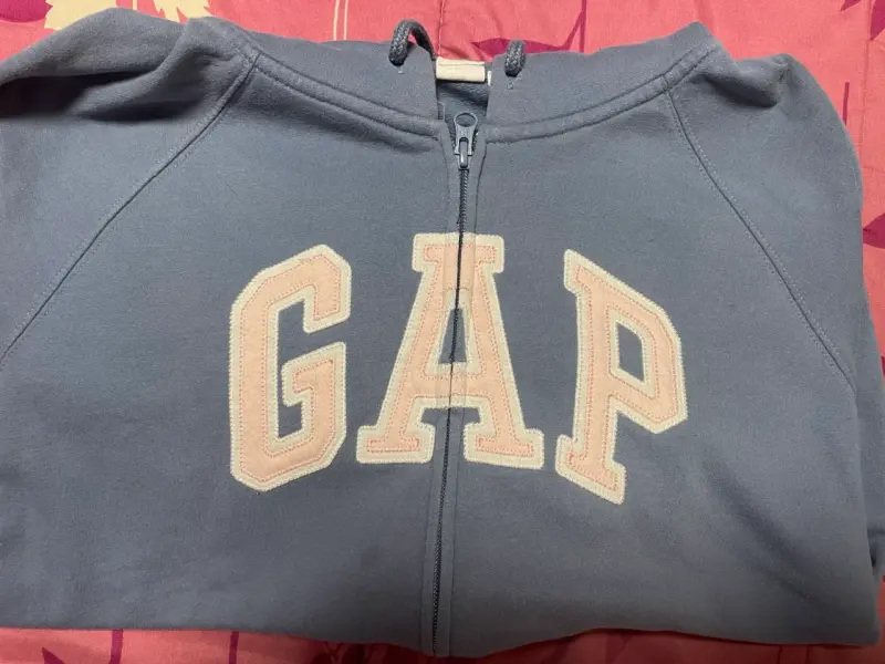 Chaqueta azul GAP con capucha - 2