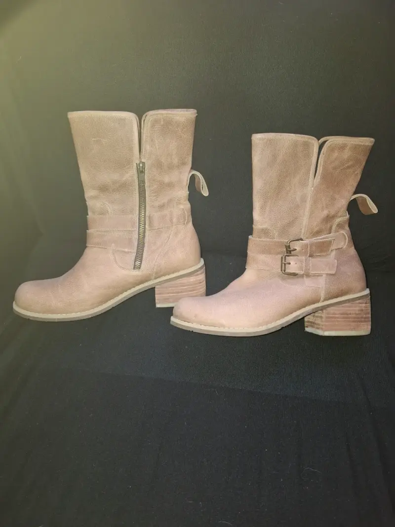 Botas de cuero beige - 1