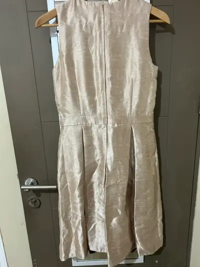 Vestido con cuello de perlas Marca MR K - miniatura 2