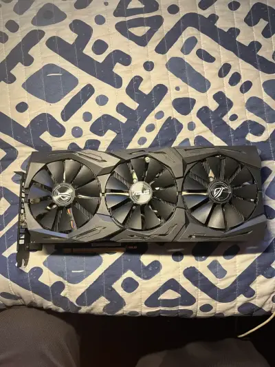 Tarjeta gráfica ASUS RTX 2060 de 3 ventiladores - miniatura 2