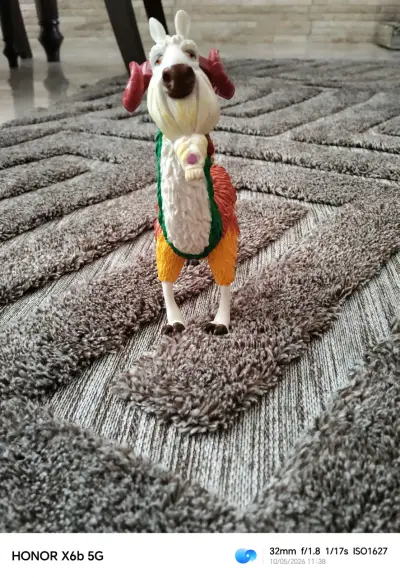 Figura decorativa de alpaca - miniatura 2