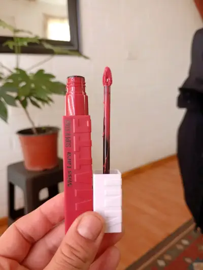 Labial líquido mate rojo - miniatura 1