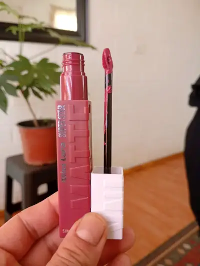 Labial líquido mate rojo - miniatura 2