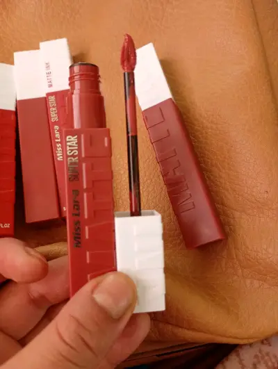 Labial líquido mate rojo - miniatura 5