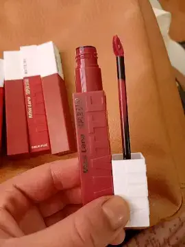 Labial líquido mate rojo - miniatura 6