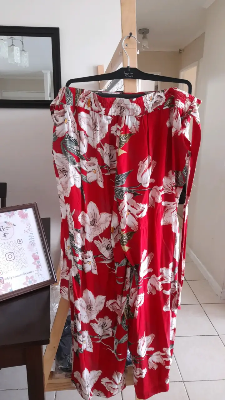 Palazzo floral rojo Lorenzo di Pontti - 2