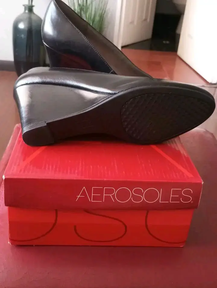 Zapatos de cuero negros Aerosoles - 6
