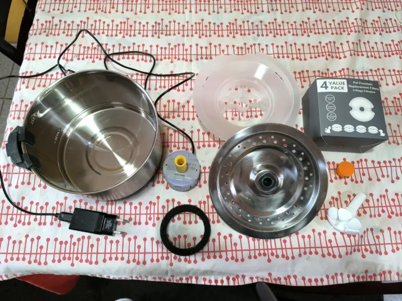Fuente de Agua para Mascotas (2.5 L) - 2