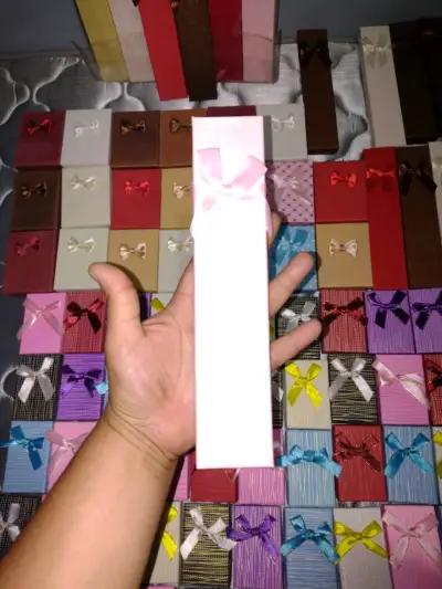Cajas de regalo con lazo - miniatura 3