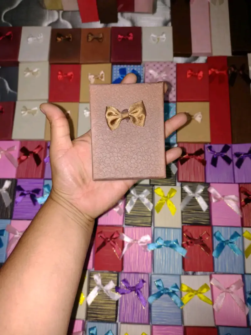 Cajas de regalo con lazo - 4
