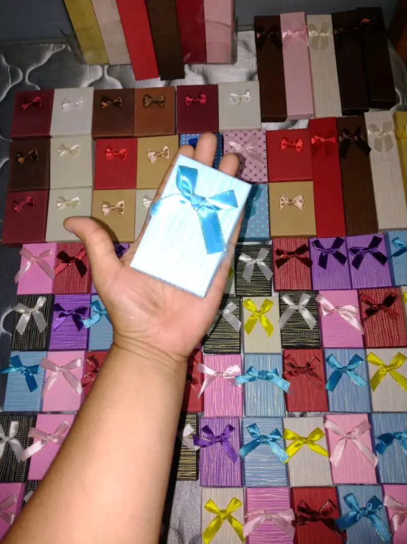 Cajas de regalo con lazo - 5