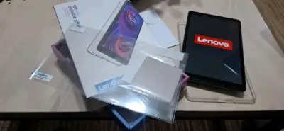 Tablet Lenovo Tab M8 - miniatura 1