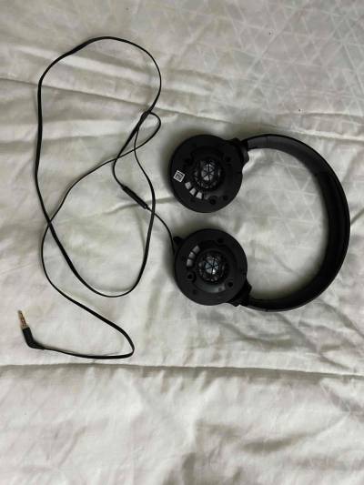 Audífonos JBL negros - miniatura 3