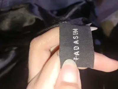 Chaqueta negra de cuero - miniatura 3