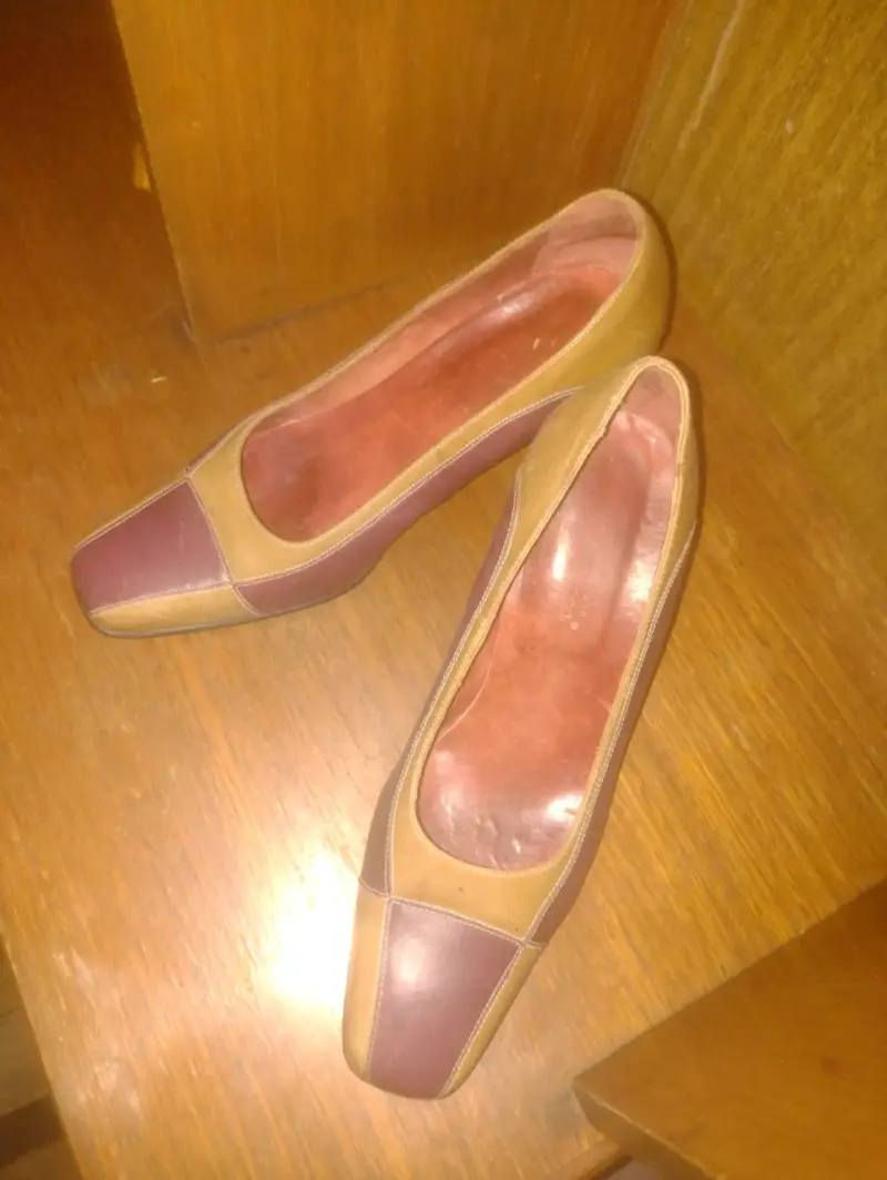 Zapatos de tacón bicolor vintage - 2