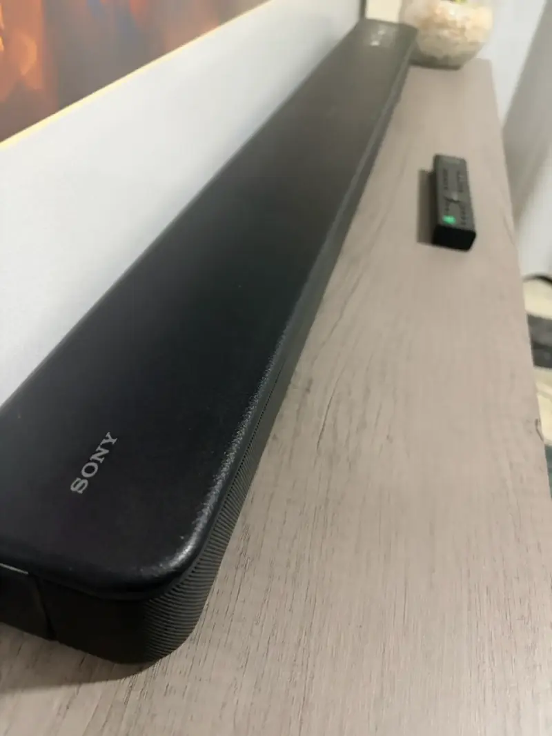 Soundbar Sony con control remoto - 1