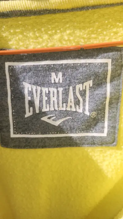 Polerón Everlast amarillo con capucha - miniatura 3
