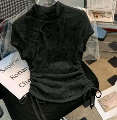Blusa negra estilo oriental - miniatura 2