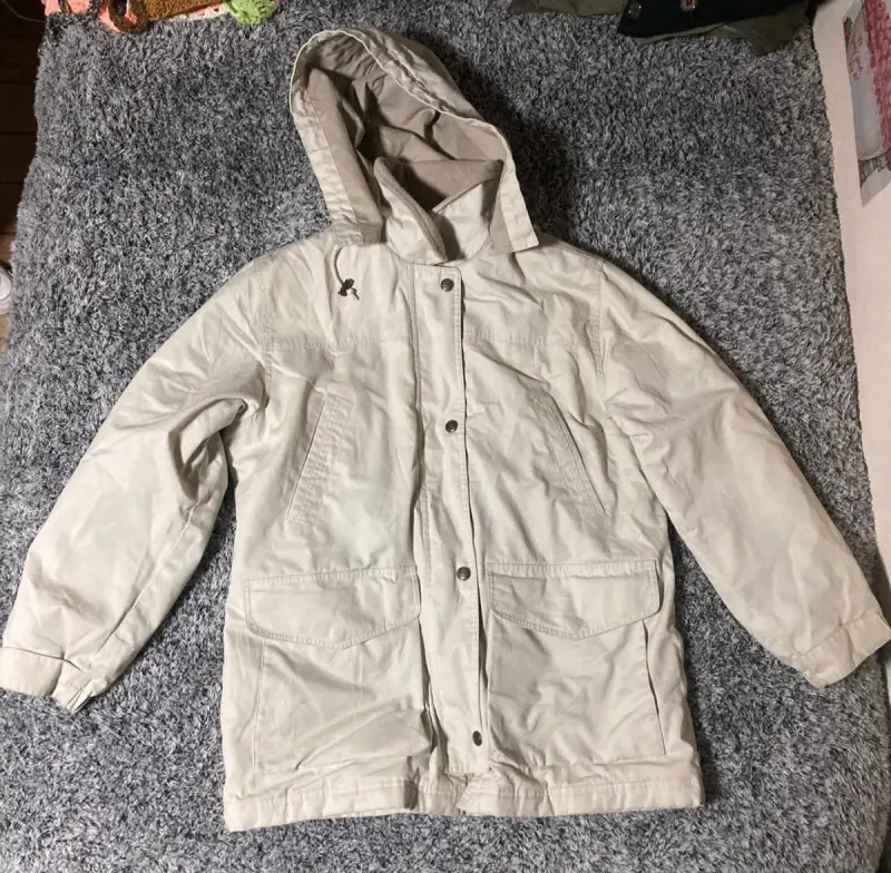 Parka beige con capucha - 1