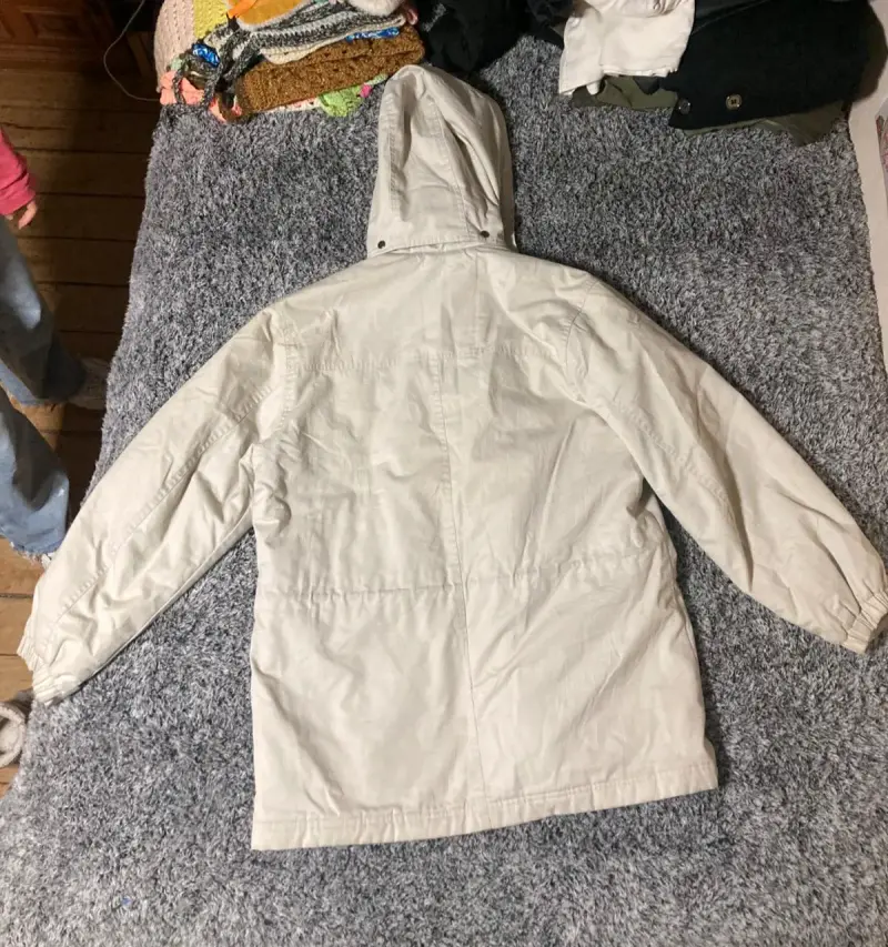 Parka beige con capucha - 3