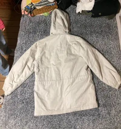 Parka beige con capucha - miniatura 3