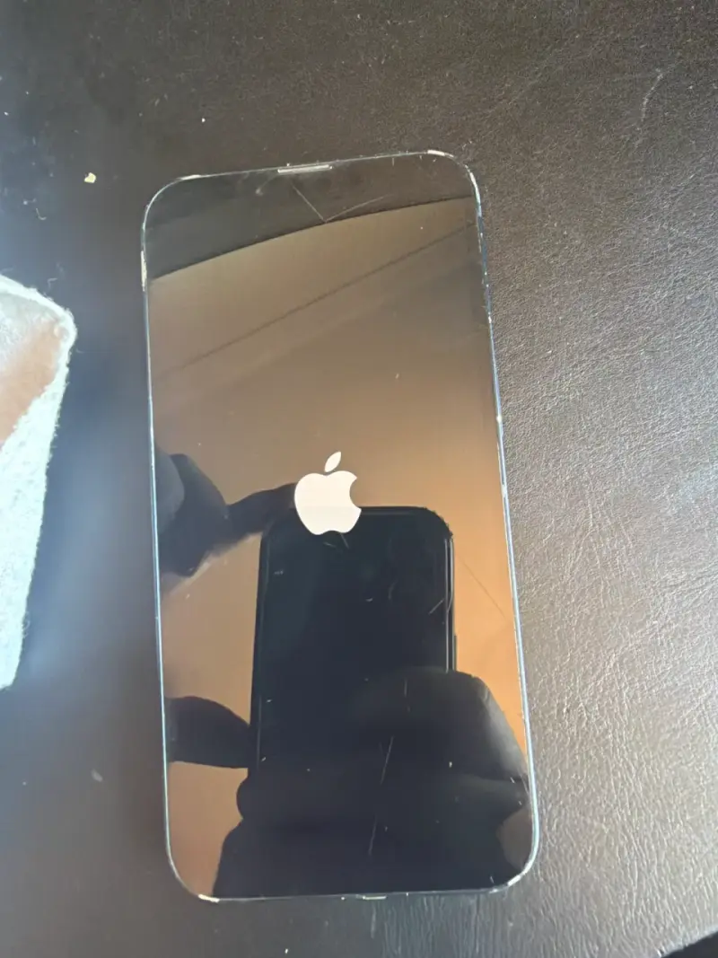 iPhone 14 - 4