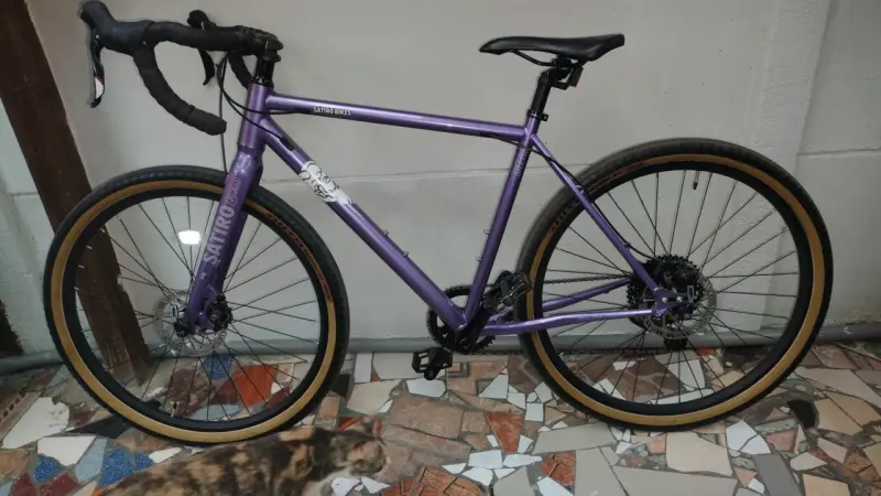 Bicicleta de carretera morada - 5